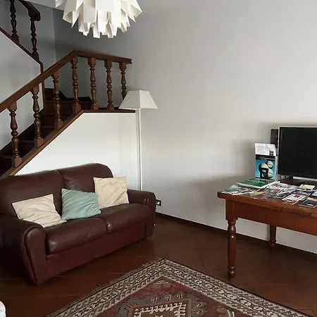 Azzurra Apartment